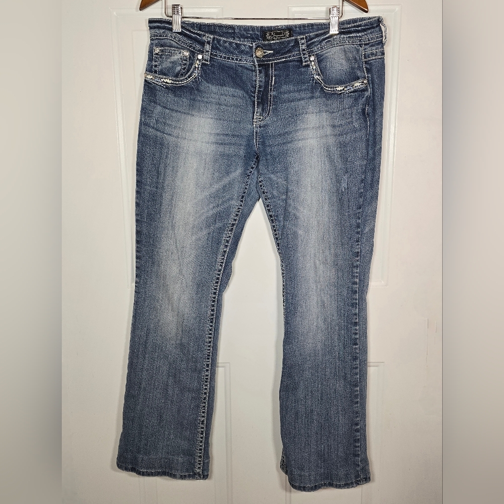 Shyanne Blue Denim Jeans Size 33 Reg Embroidered Jeweled Low Rise